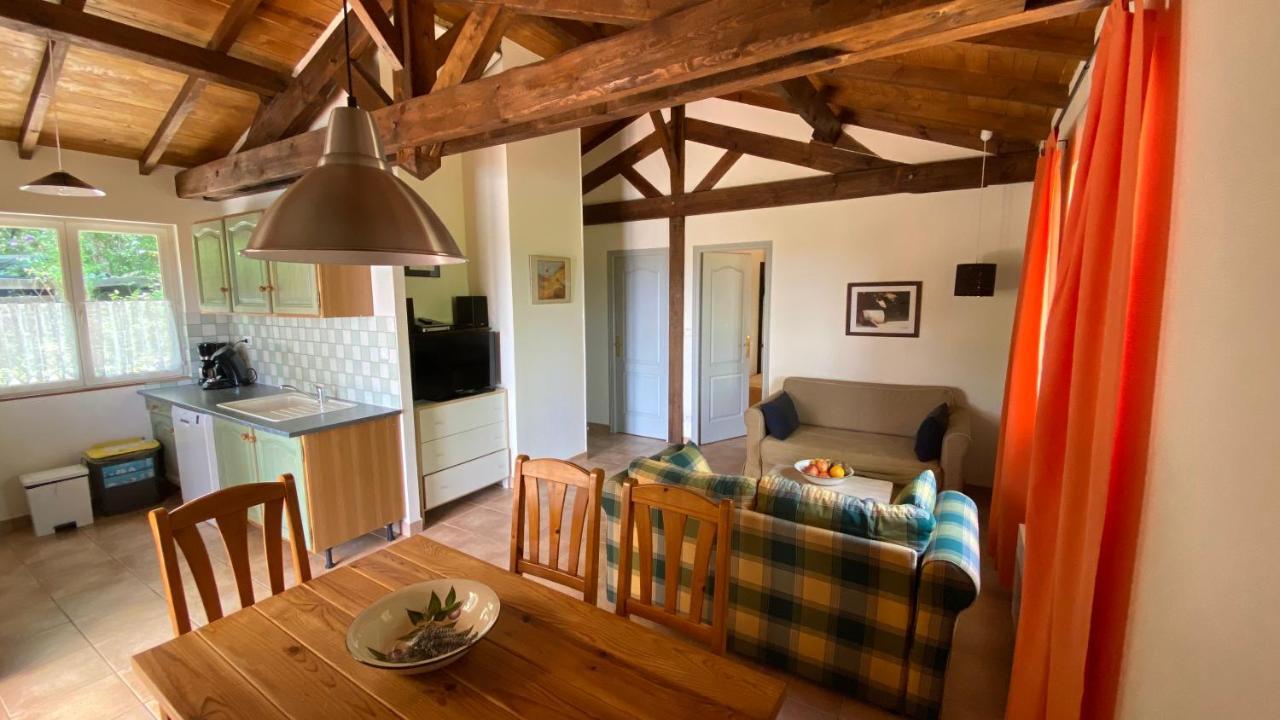 Les Hauts Du Coustalier Doissat Luaran gambar